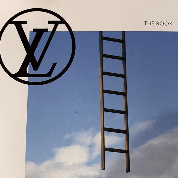 π₯SALEπ₯ Louis Vuitton Book/Magazine π₯SALEπ₯ - Picture 8 of 8